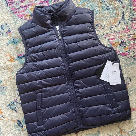 UGG Felton Puffer Vest - Picture 1 of 7